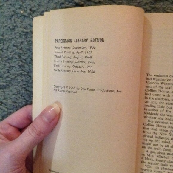 Lot of 29 ORIGINAL Vintage Paperback Library Dark Shadows novels Gothic 1960s - Picture 6 of 12